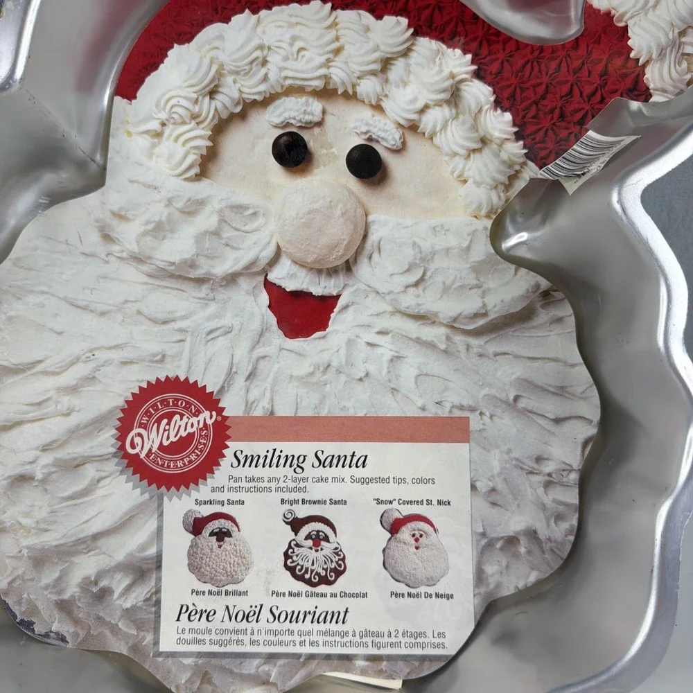 Wilton Smiling Santa Cake Pan  Christmas Vintage Aluminum Mold NWT